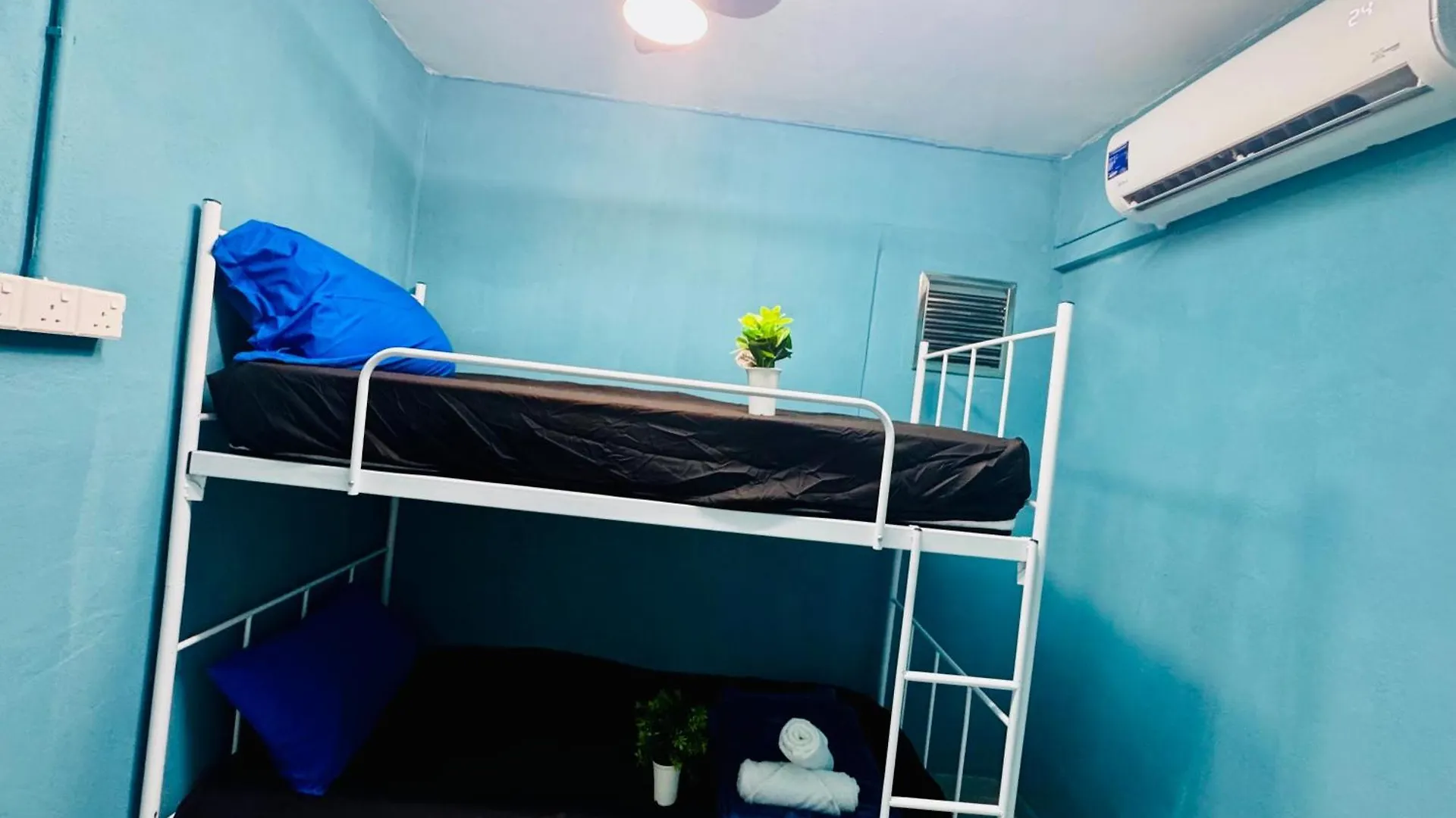 Apartment In Gelugor Usm